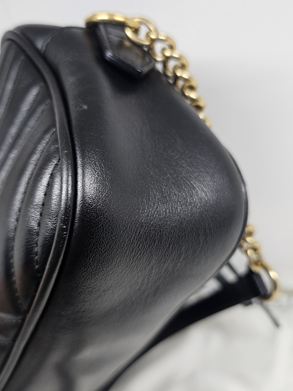Gucci Marmont Chevron Leather Camera Bag - Black - Picture 8 of 11